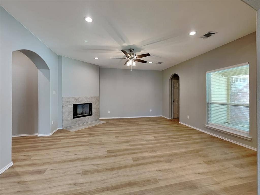 217 Richard Lane, Red Oak, TX 75154