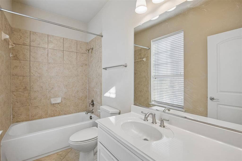 4085 Winsor Drive, Farmers Branch, TX 75244 4085 Winsor Drive, Farmers Branch, TX 75244