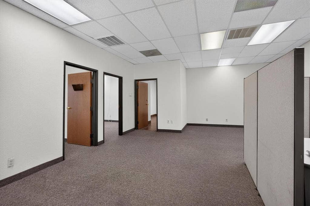 329 OAKS Trail, Garland, TX 75043 329 OAKS Trail, Garland, TX 75043