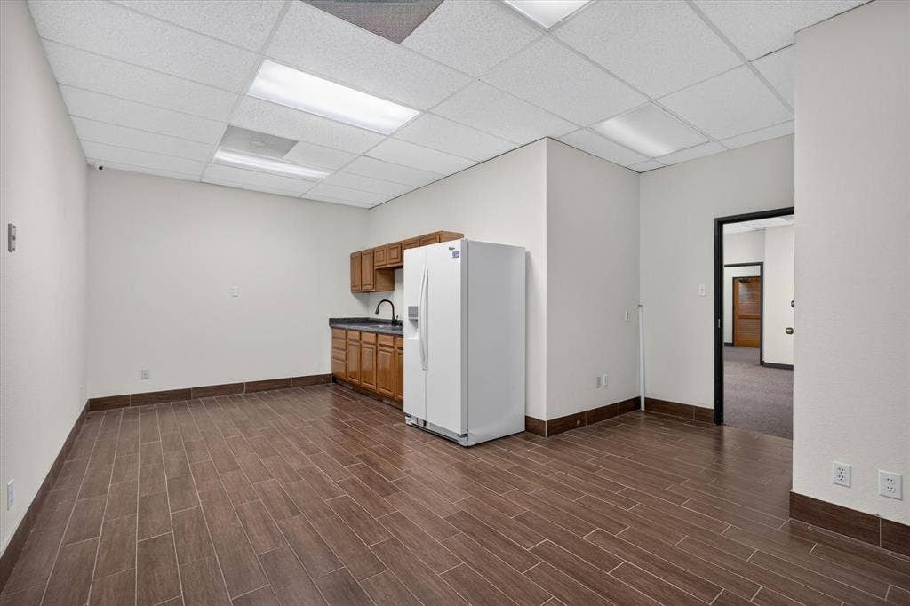 329 OAKS Trail, Garland, TX 75043 329 OAKS Trail, Garland, TX 75043