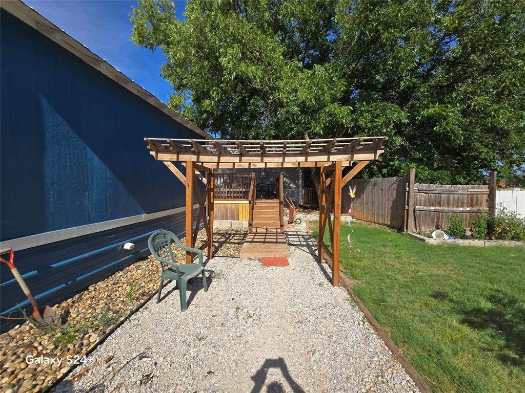 121 Peach, Graford, TX 76449