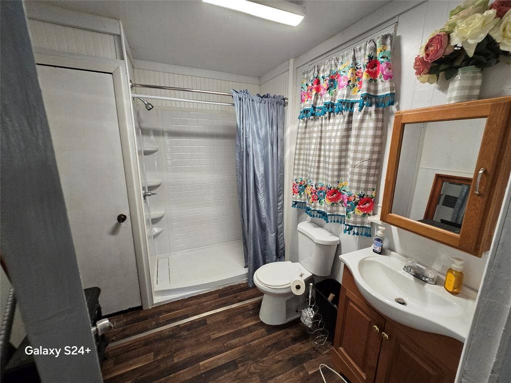121 Peach, Graford, TX 76449