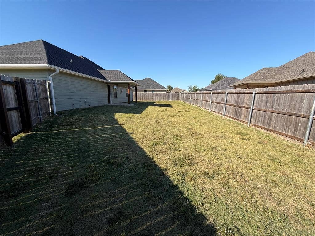 105 Oliver Wendell Court, Mount Vernon, TX 75457