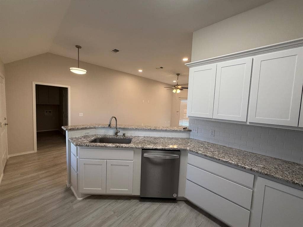105 Oliver Wendell Court, Mount Vernon, TX 75457