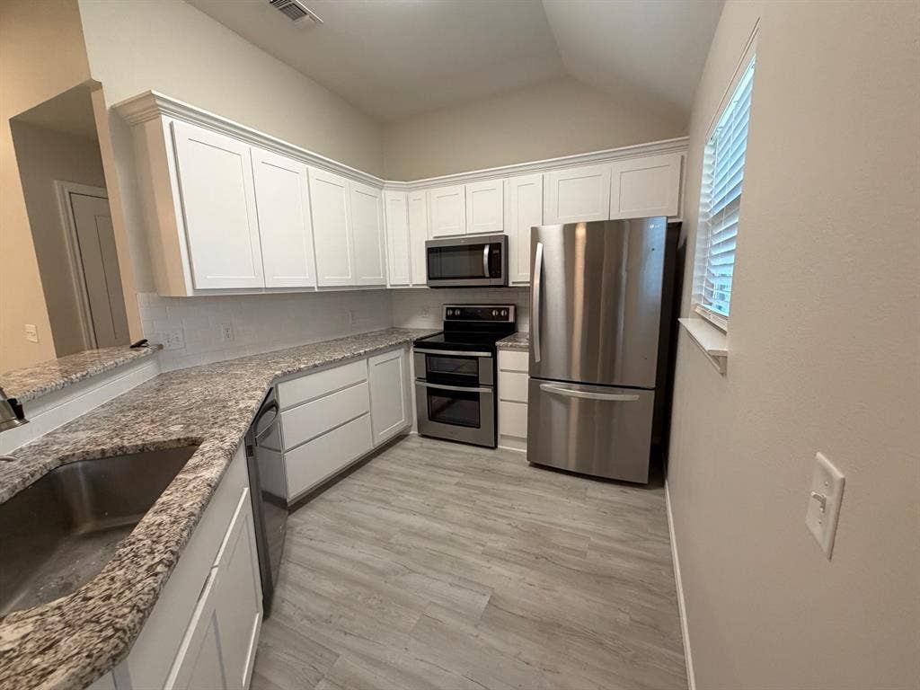 105 Oliver Wendell Court, Mount Vernon, TX 75457