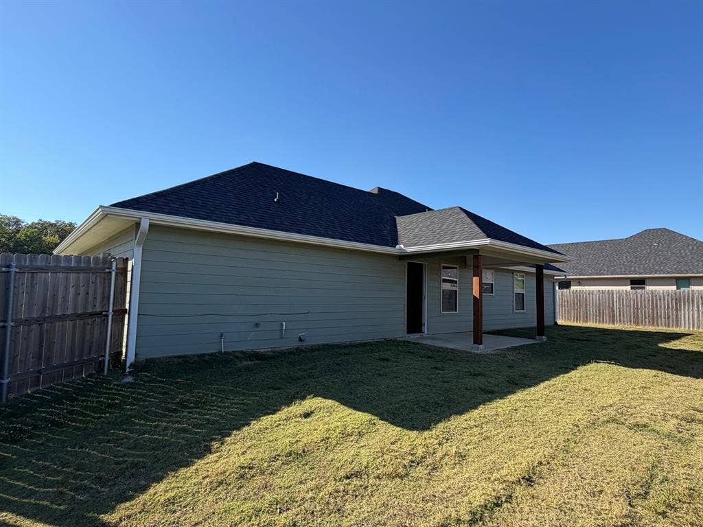 105 Oliver Wendell Court, Mount Vernon, TX 75457
