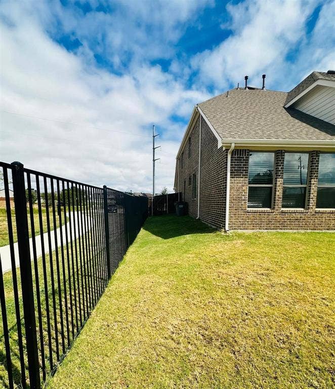 1045 Manchester Drive, Wylie, TX 75098