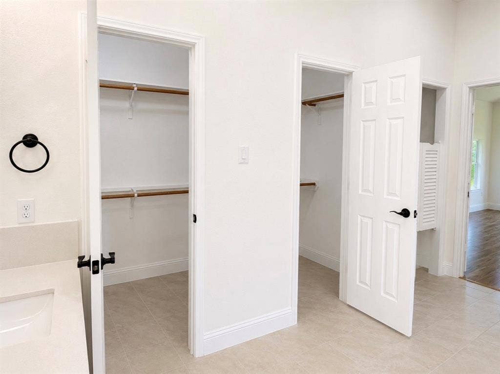 2400 Waterloo Lane, Mesquite, TX 75181 2400 Waterloo Lane, Mesquite, TX 75181