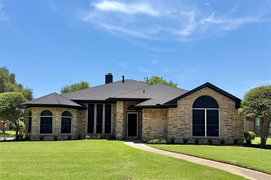 Property photo for 2400 Waterloo Lane, Mesquite, TX