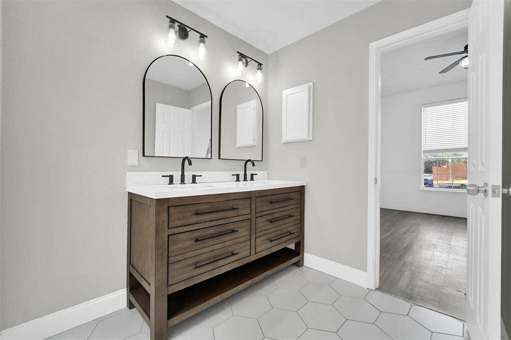 1410 Post Oak Drive, Rowlett, TX 75089 1410 Post Oak Drive, Rowlett, TX 75089