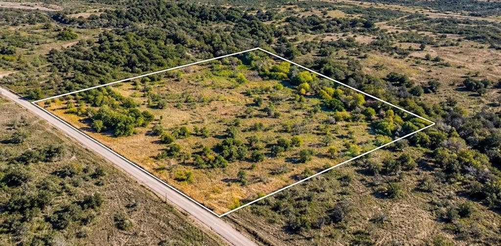 5 Barry Road, Henrietta, TX 76365