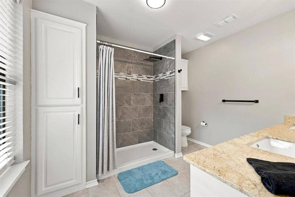 938 Amsden Street, Denison, TX 75020