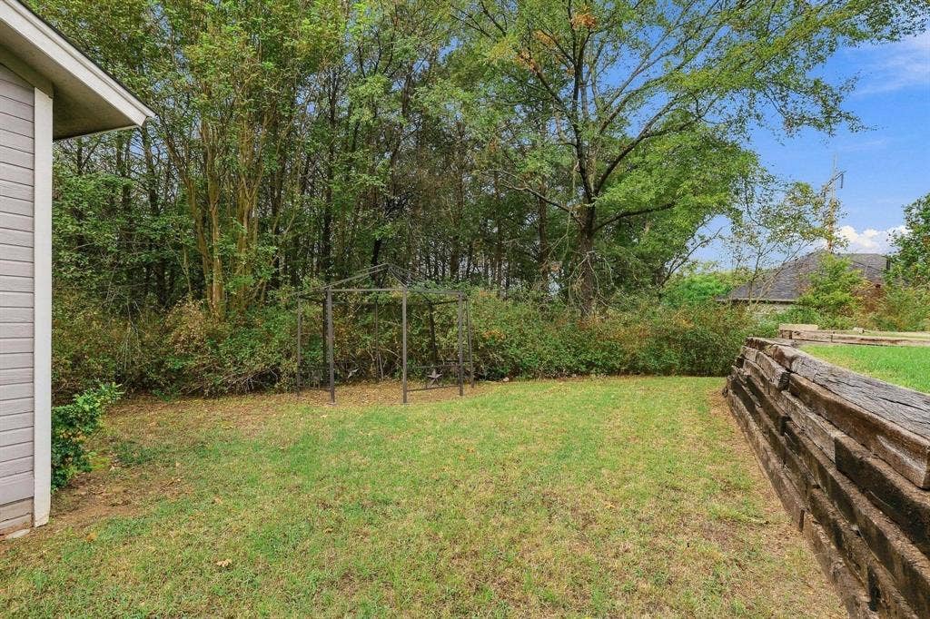 938 Amsden Street, Denison, TX 75020