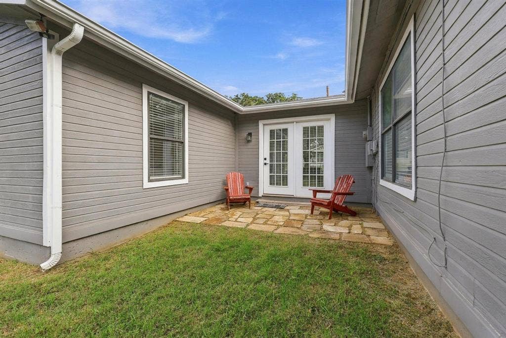938 Amsden Street, Denison, TX 75020