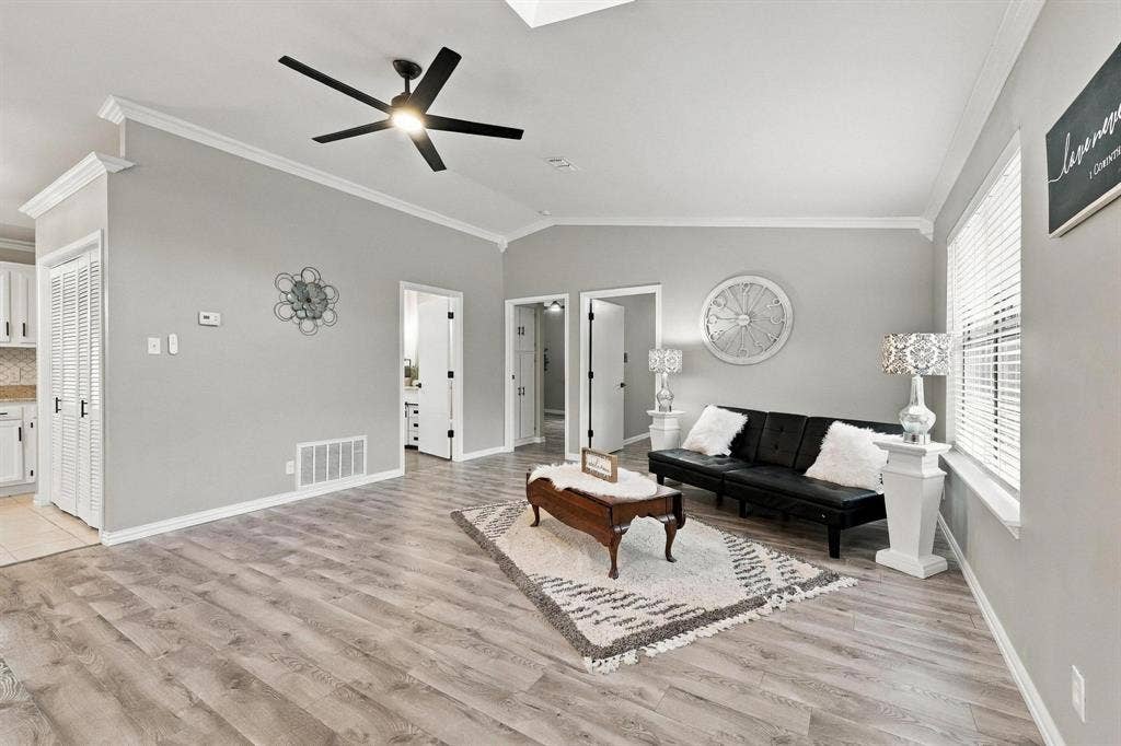 938 Amsden Street, Denison, TX 75020