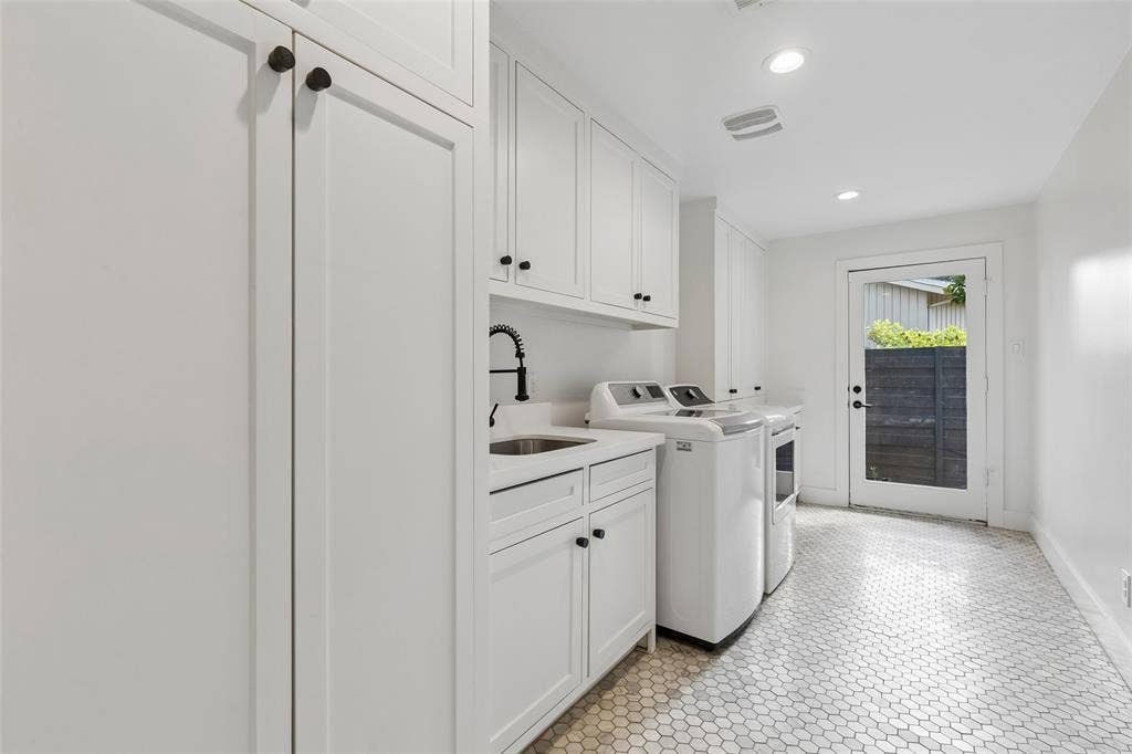 6962 Forest Glade Circle, Dallas, TX 75230 6962 Forest Glade Circle, Dallas, TX 75230