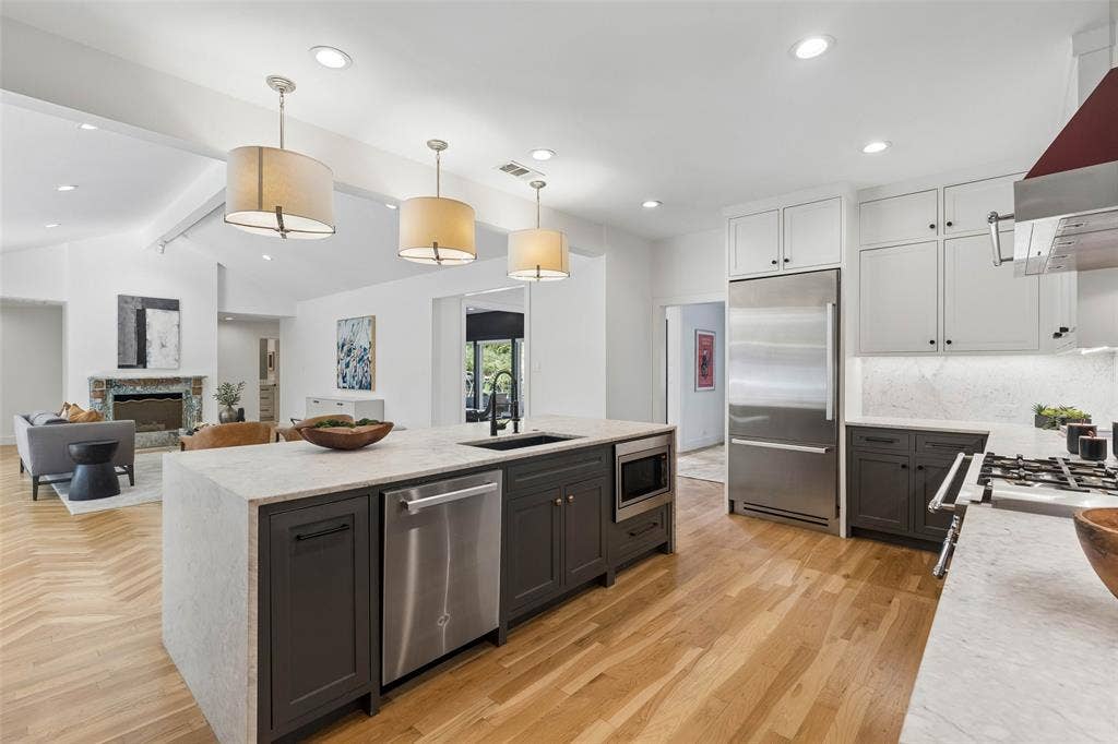 6962 Forest Glade Circle, Dallas, TX 75230 6962 Forest Glade Circle, Dallas, TX 75230