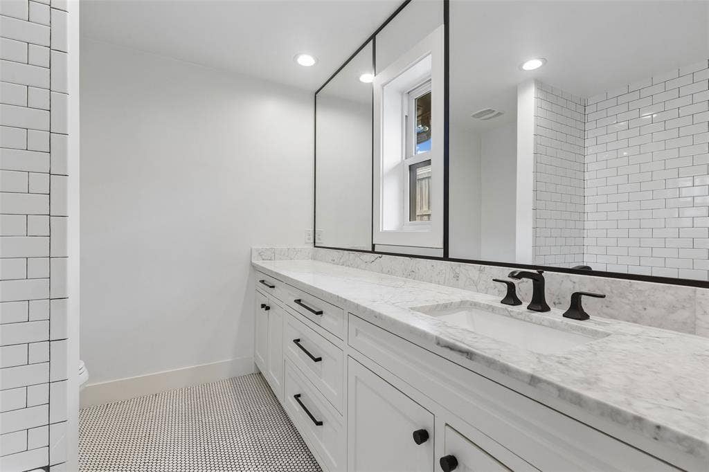 6962 Forest Glade Circle, Dallas, TX 75230 6962 Forest Glade Circle, Dallas, TX 75230