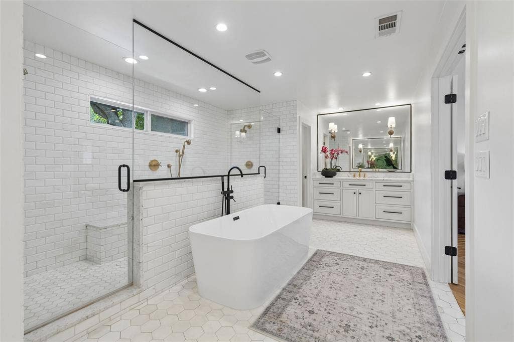 6962 Forest Glade Circle, Dallas, TX 75230 6962 Forest Glade Circle, Dallas, TX 75230