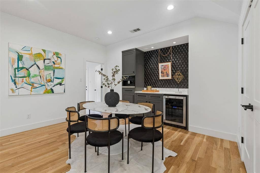 6962 Forest Glade Circle, Dallas, TX 75230 6962 Forest Glade Circle, Dallas, TX 75230