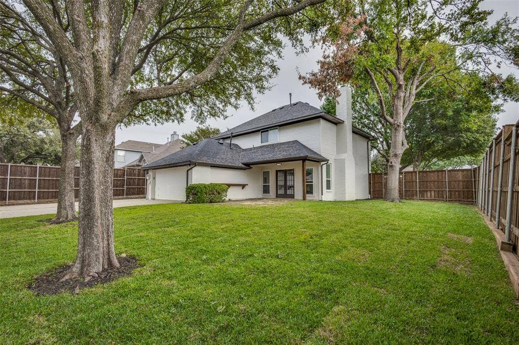 7800 Glenoaks Drive, Frisco, TX 75034 7800 Glenoaks Drive, Frisco, TX 75034