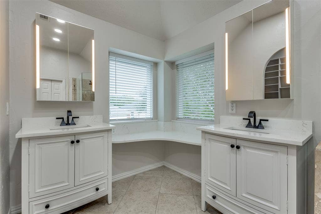 7800 Glenoaks Drive, Frisco, TX 75034 7800 Glenoaks Drive, Frisco, TX 75034