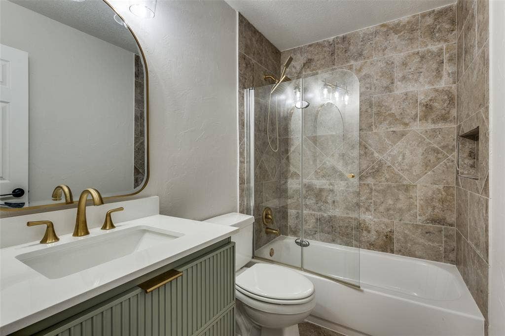 7800 Glenoaks Drive, Frisco, TX 75034