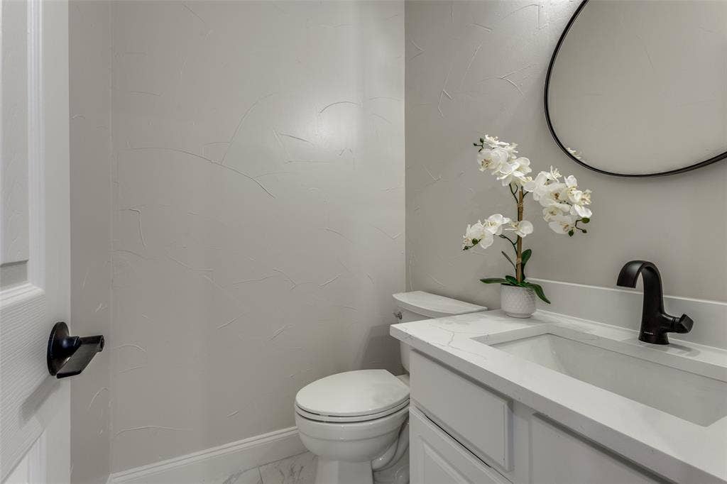 7800 Glenoaks Drive, Frisco, TX 75034