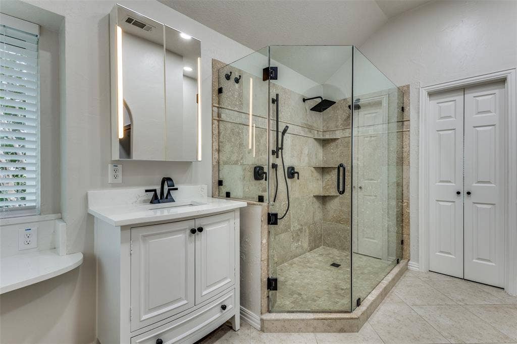 7800 Glenoaks Drive, Frisco, TX 75034