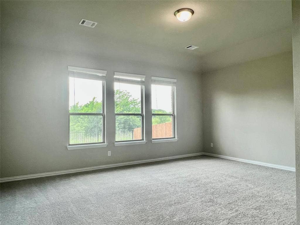 277 Middlefield Drive, Red Oak, TX 75154