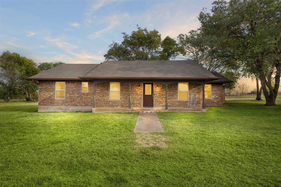 Property photo for 7228 FM 879, Palmer, TX