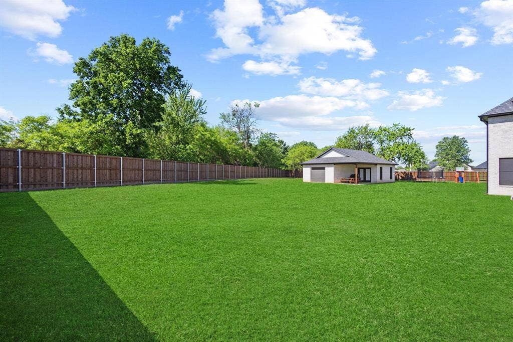 2214 Norwood Street, Sherman, TX 75092 2214 Norwood Street, Sherman, TX 75092