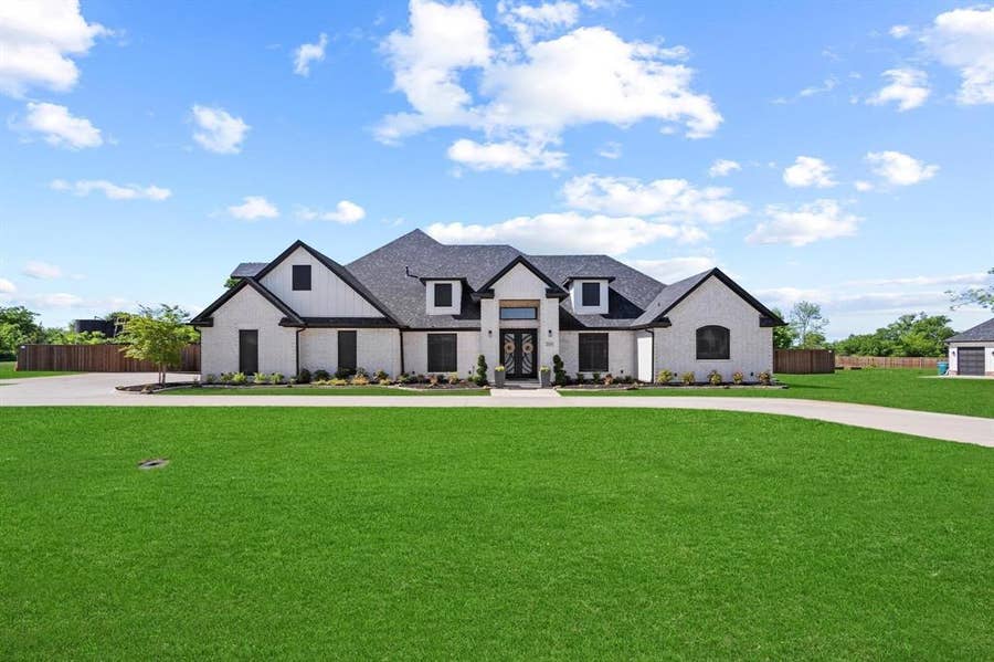 Property photo for 2214 Norwood Street, Sherman, TX