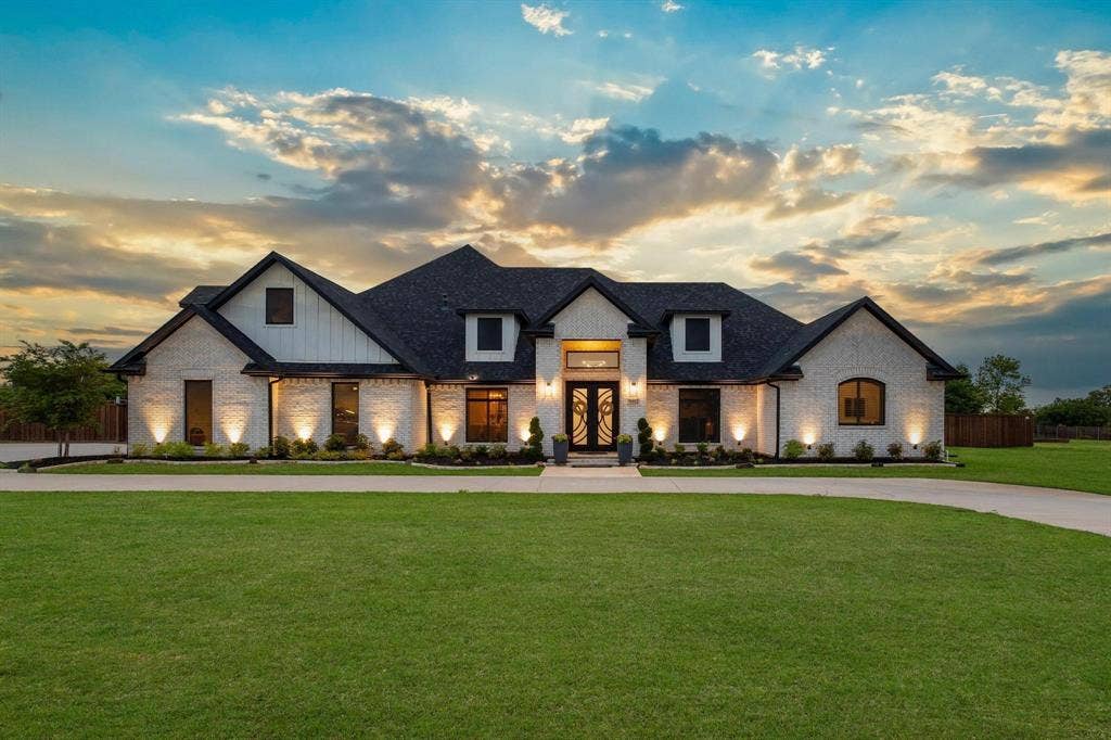 2214 Norwood Street, Sherman, TX 75092 2214 Norwood Street, Sherman, TX 75092