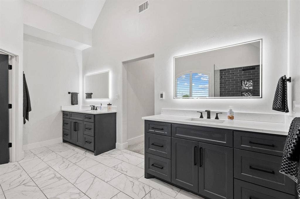 2214 Norwood Street, Sherman, TX 75092 2214 Norwood Street, Sherman, TX 75092