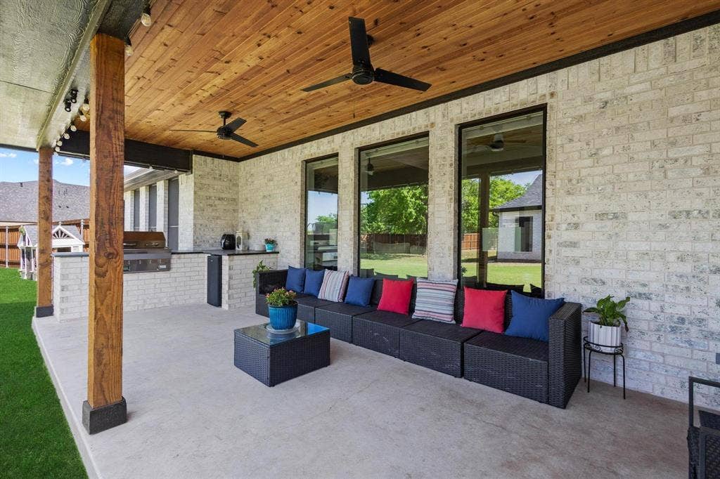 2214 Norwood Street, Sherman, TX 75092 2214 Norwood Street, Sherman, TX 75092