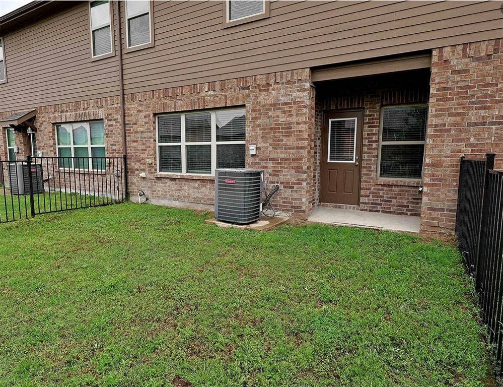 6817 Topaz Drive, Greenville, TX 75402