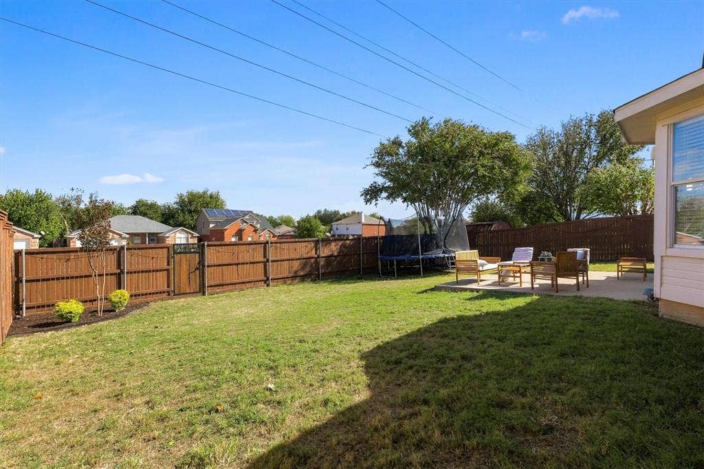 8204 Reel Street, Frisco, TX 75035 8204 Reel Street, Frisco, TX 75035