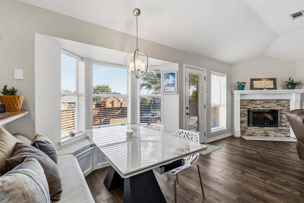 8204 Reel Street, Frisco, TX 75035 8204 Reel Street, Frisco, TX 75035