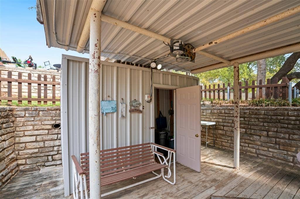 511 Casas Del Norte Court, Granbury, TX 76049 Covered outdoor storage space at the boat dock