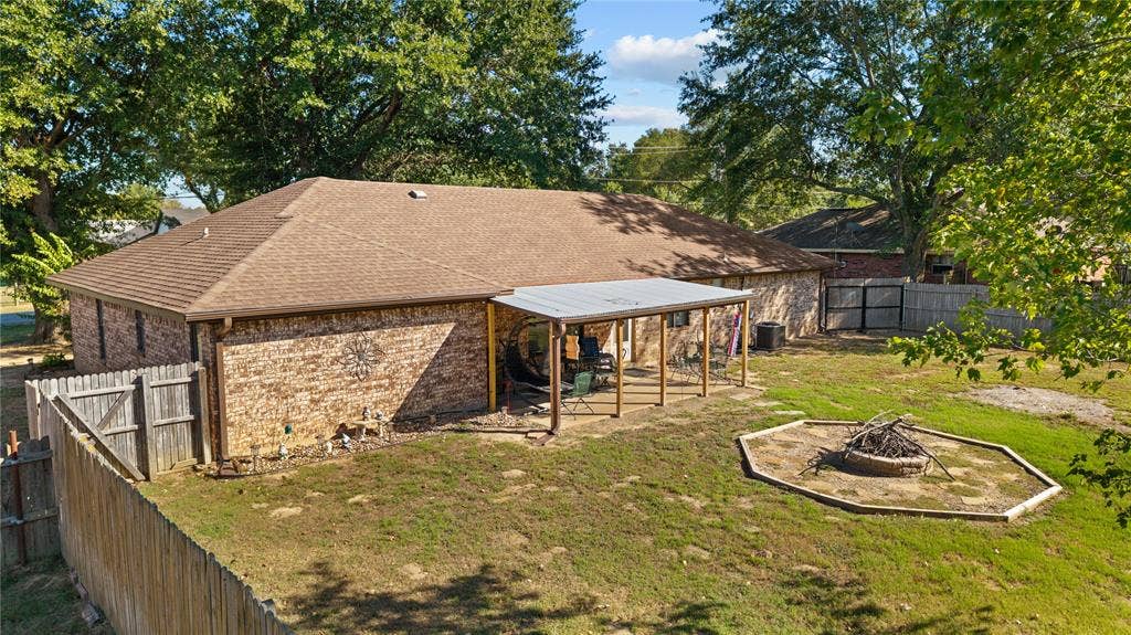 1625 Sugar Hill Road, Reno, TX 75462 1625 Sugar Hill Road, Reno, TX 75462