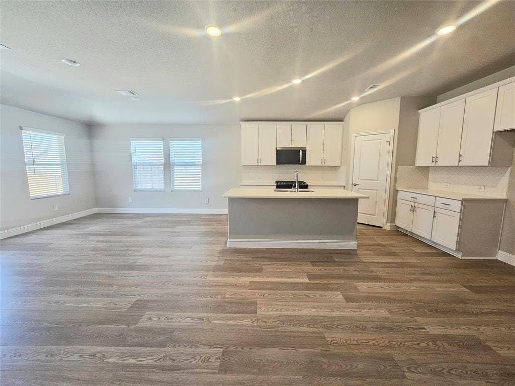 2101 Gustavus Drive, Sherman, TX 75092 2101 Gustavus Drive, Sherman, TX 75092