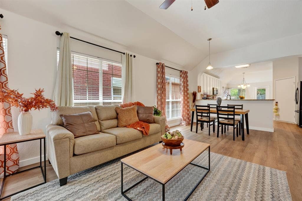 6105 Cheyenne Drive, The Colony, TX 75056