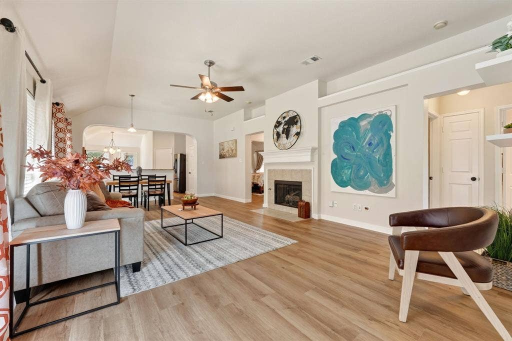 6105 Cheyenne Drive, The Colony, TX 75056