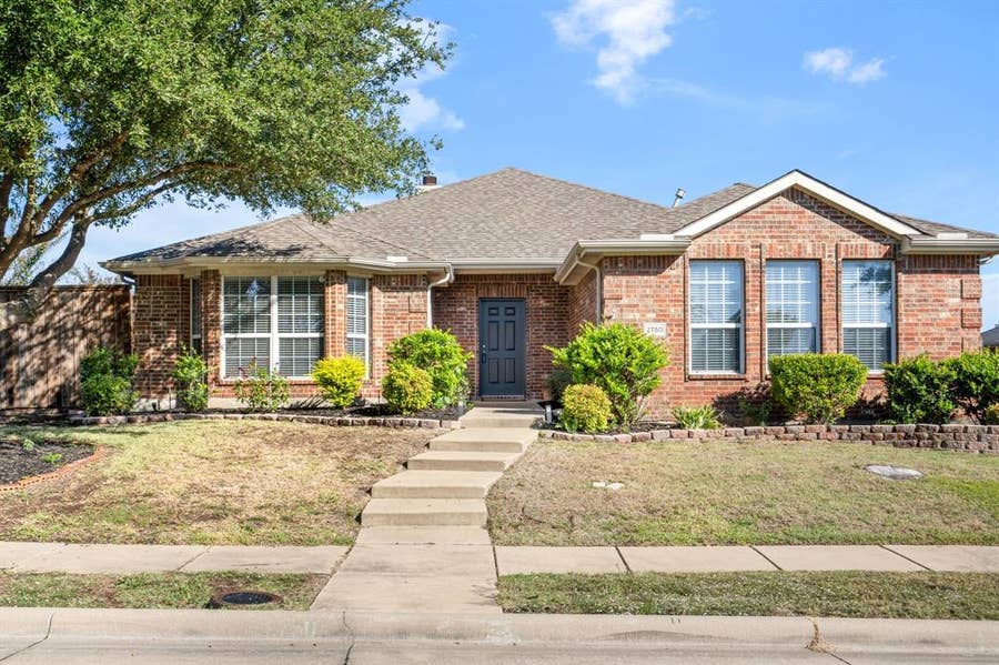 Property photo for 2750 Chalmers Court, Rockwall, TX