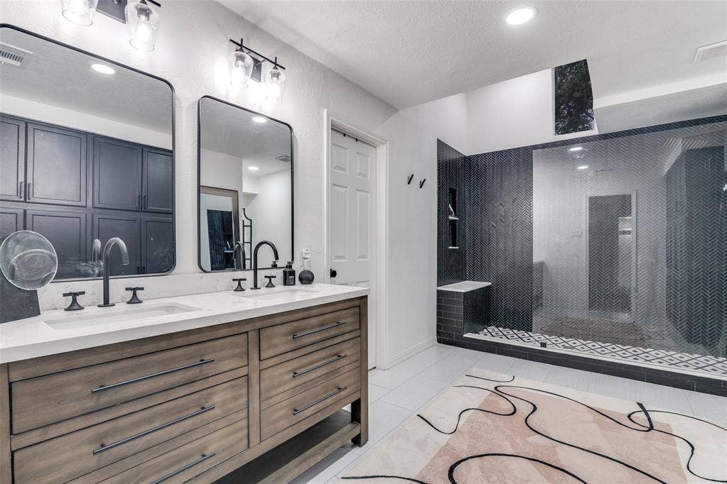 2209 Vicksburg Drive, Sachse, TX 75048