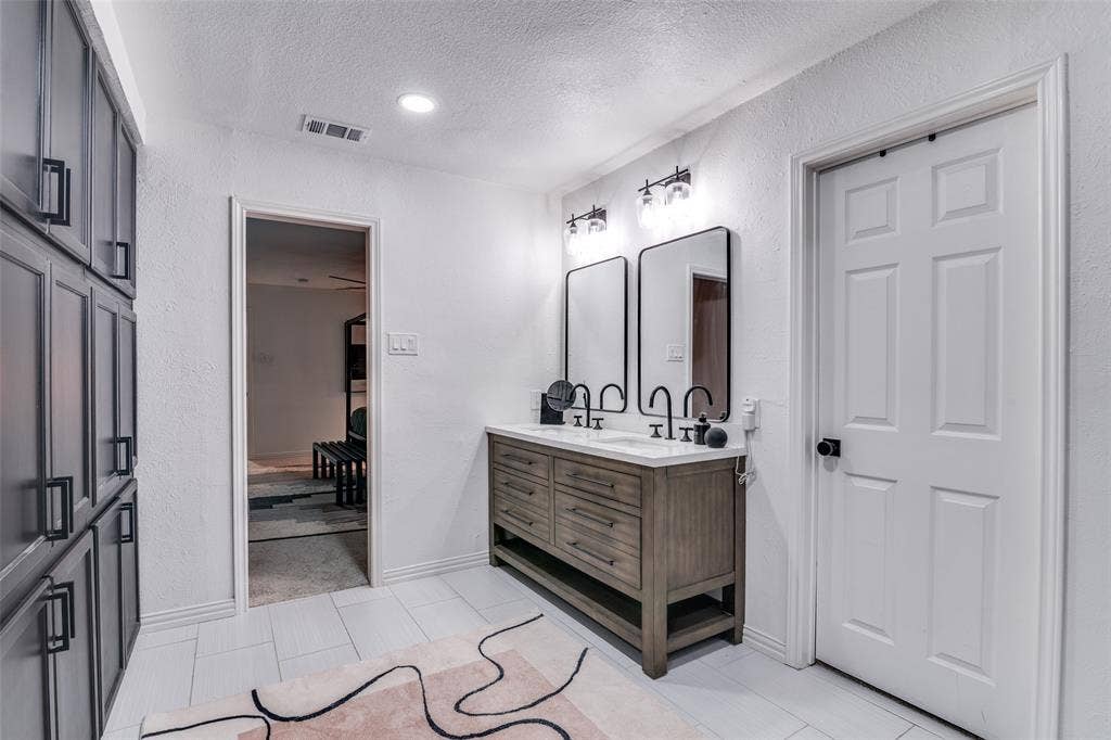 2209 Vicksburg Drive, Sachse, TX 75048