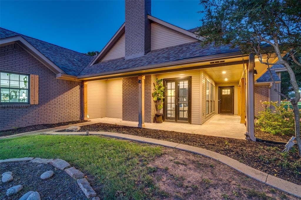 2209 Vicksburg Drive, Sachse, TX 75048