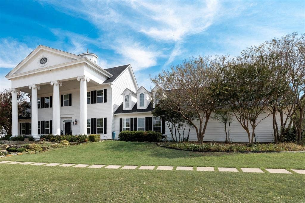 1141 Sugar Ridge Road, Ennis, TX 75119