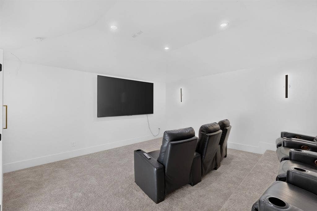 1908 Eddie Drive, Irving, TX 75062 Private Media Room